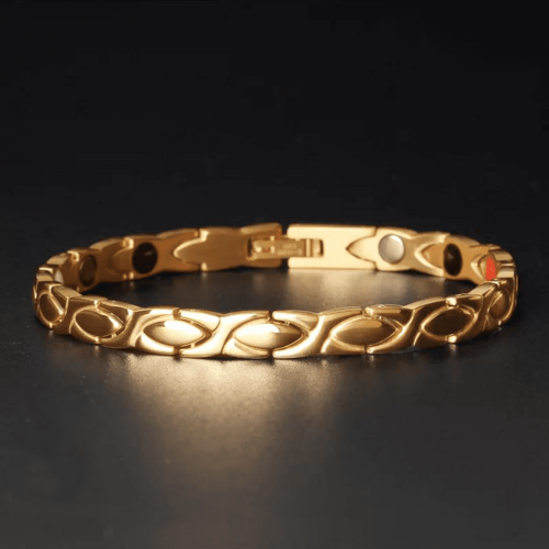 Pulsera De Magnetoterapia  Dorada Delgada Pulida Con Diseño